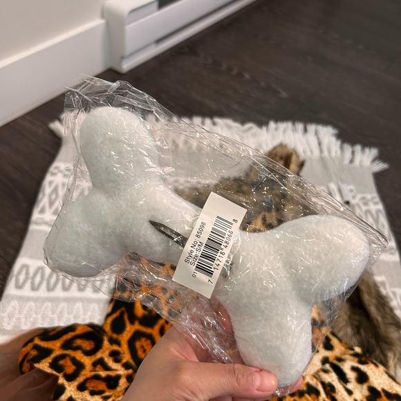 Leg Avenue Cave Girl Halloween Costume - Picture 3 of 6